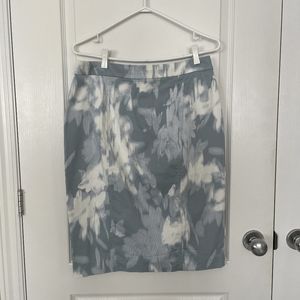 Cloud Patterned Pencil skirt